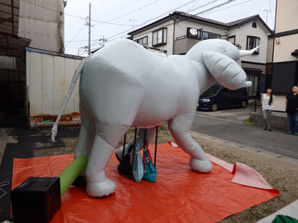 さがみ湖イルミリオンゾウエア入れ２