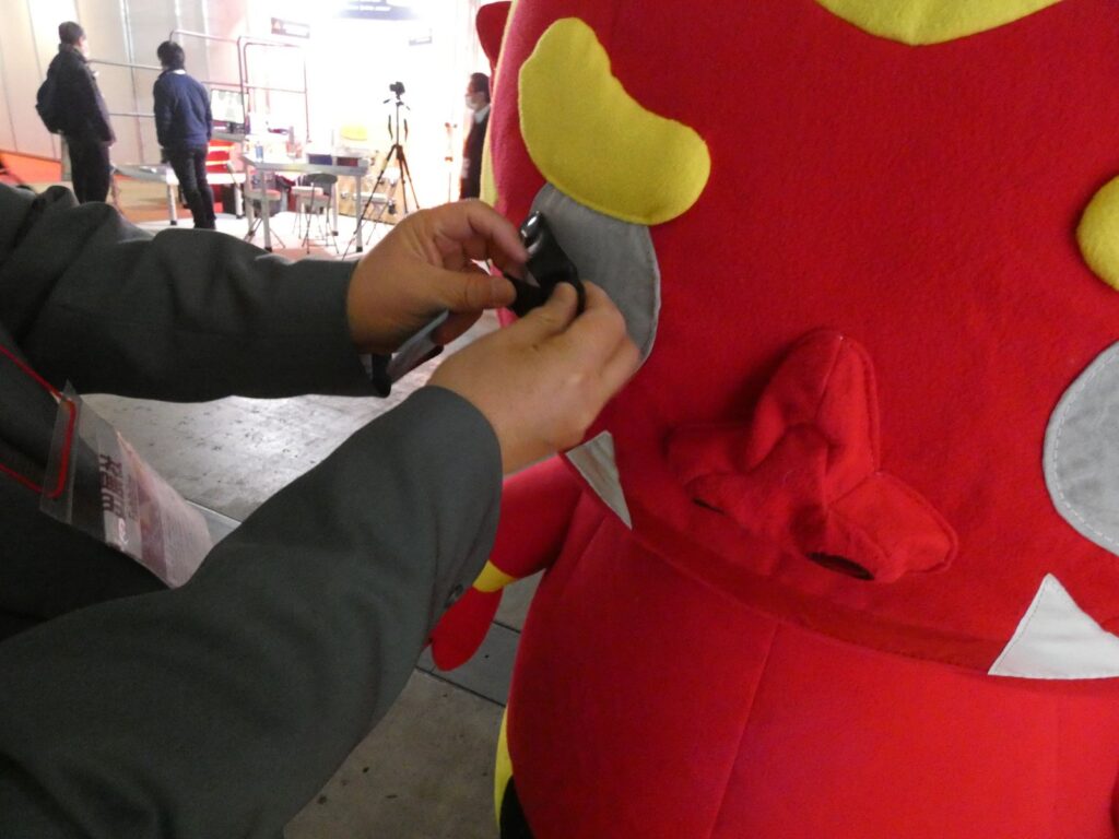 赤鬼目パーツ取り付け２